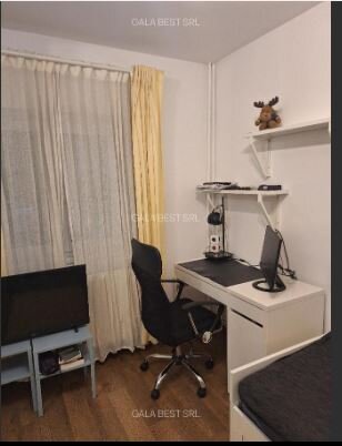 Aviatiei, apartament 4 camere, parter, centrala proprie, loc parcare